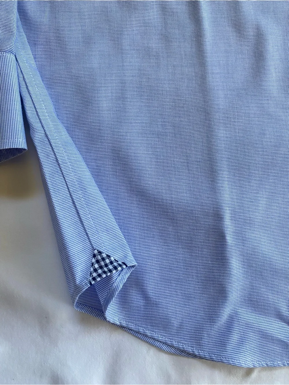Banana Republic Men's Light Blue Dress Shirt - Classic Button-Down